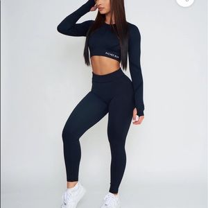 PcheeBum…… Black Scrunch Butt Legging Set size M